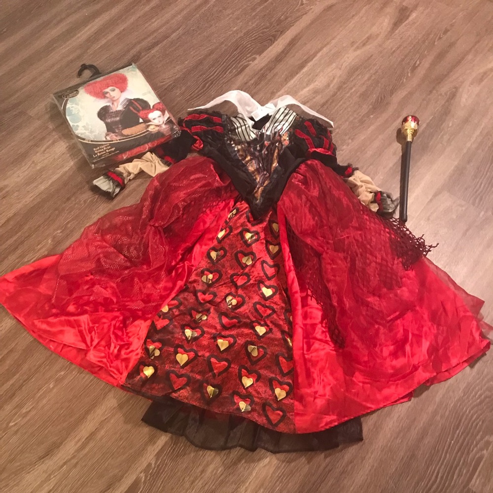 Girls Queen of Hearts Halloween Costume
